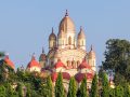 Explore Popular Food Spots Near Dakshineswar for Bengali Sweets Snacks and Local Meals
